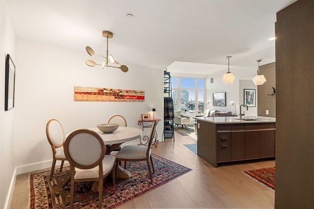 100 Lovejoy Wharf PH-3C, Boston, MA 02114