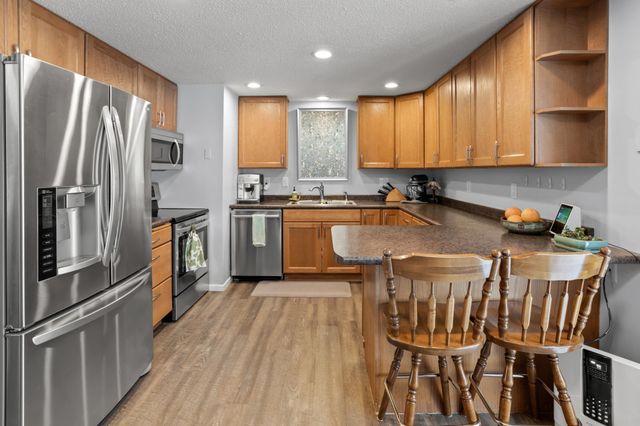 2801 22nd Street S, Fargo, ND 58103