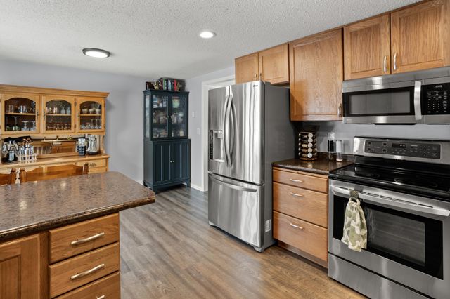 2801 22nd Street S, Fargo, ND 58103