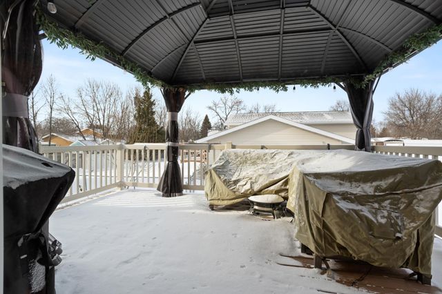 2801 22nd Street S, Fargo, ND 58103