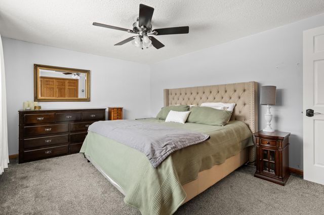 2801 22nd Street S, Fargo, ND 58103