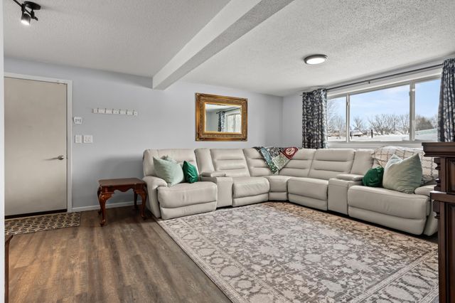 2801 22nd Street S, Fargo, ND 58103