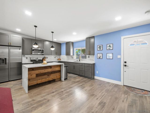 4259 View Place, San Diego, CA 92115