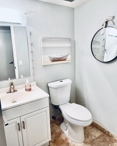 3850 Washington Street 215, Hollywood, FL 33021