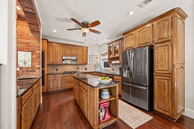 2013 Concord Drive, Flower Mound, TX 75022