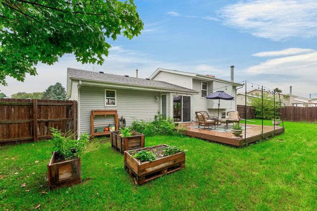 524 Merilot Drive, Roscoe, IL 61073
