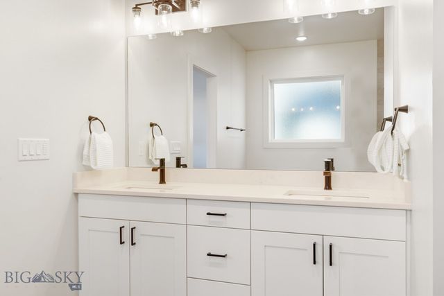 1976 Vaquero Parkway, Bozeman, MT 59718