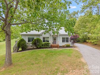 233 Thompson Cove Road, Clyde, NC 28721