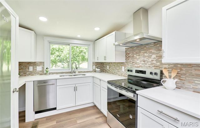 10635 Ridge Avenue, St Louis, MO 63114