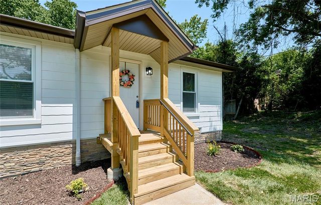 10635 Ridge Avenue, St Louis, MO 63114