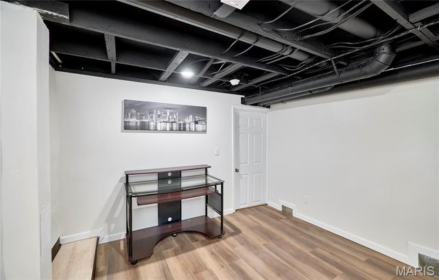 10635 Ridge Avenue, St Louis, MO 63114