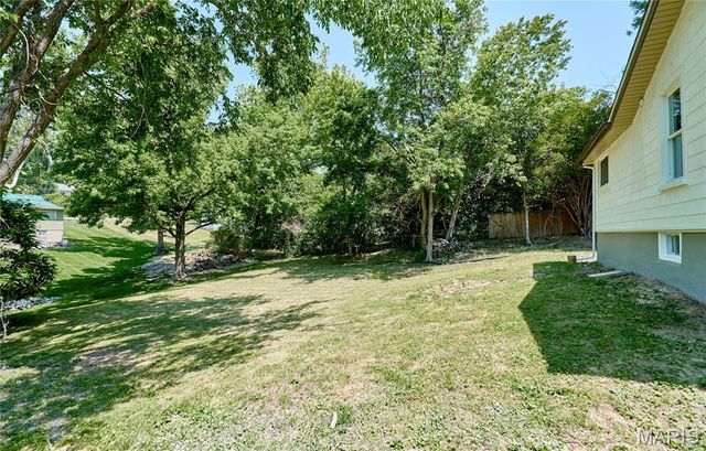 10635 Ridge Avenue, St Louis, MO 63114