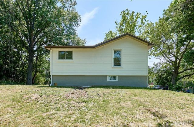 10635 Ridge Avenue, St Louis, MO 63114