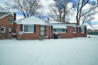 18110 SNOWDEN Street, Detroit, MI 48235