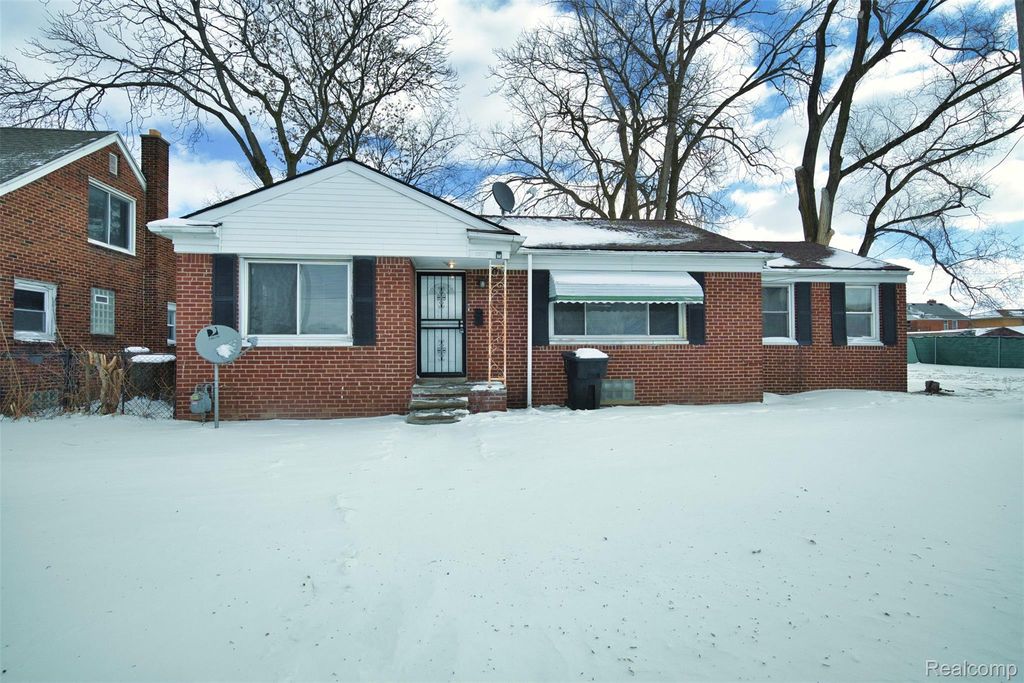 18110 SNOWDEN Street, Detroit, MI 48235