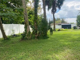 2110 W BROAD STREET, Tampa, FL 33604