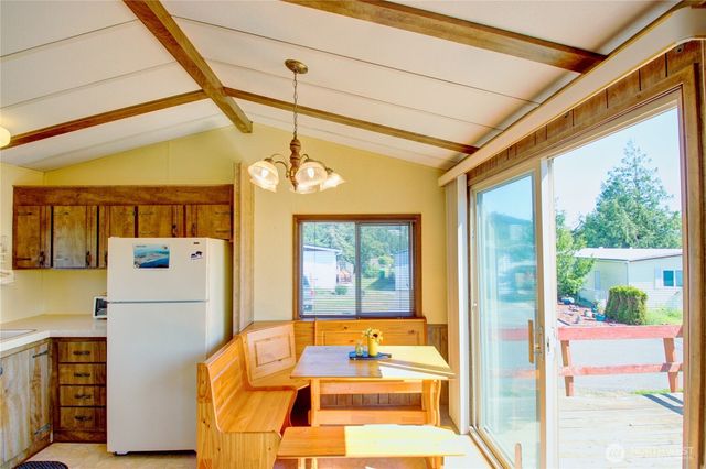 2702 Dundee Place, Anacortes, WA 98221