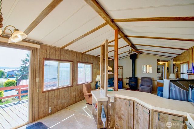 2702 Dundee Place, Anacortes, WA 98221