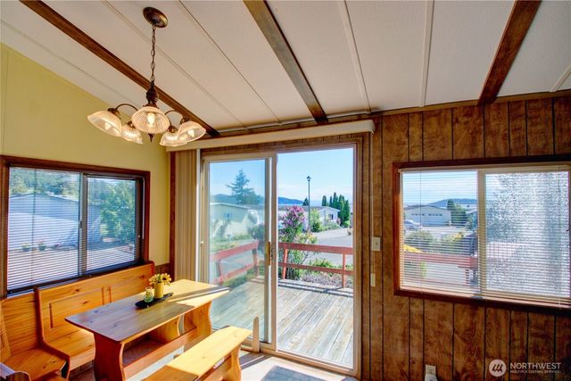 2702 Dundee Place, Anacortes, WA 98221
