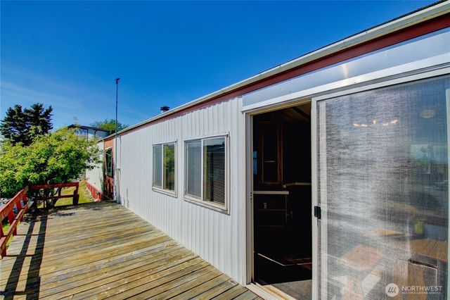 2702 Dundee Place, Anacortes, WA 98221