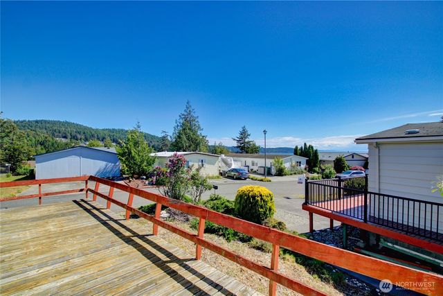 2702 Dundee Place, Anacortes, WA 98221