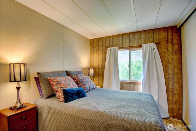 2702 Dundee Place, Anacortes, WA 98221