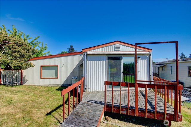 2702 Dundee Place, Anacortes, WA 98221