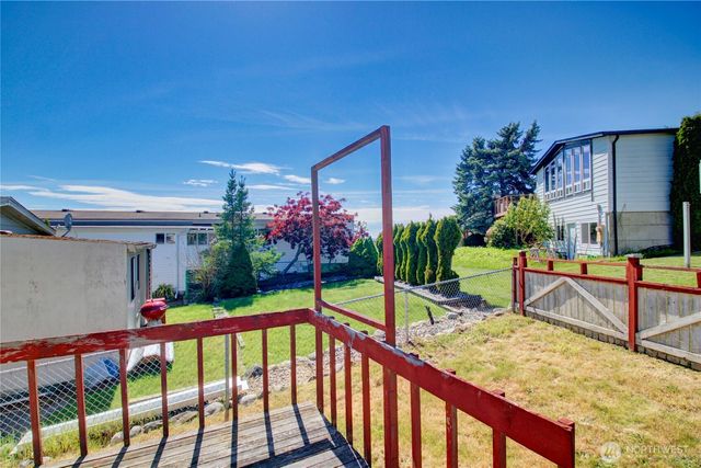2702 Dundee Place, Anacortes, WA 98221