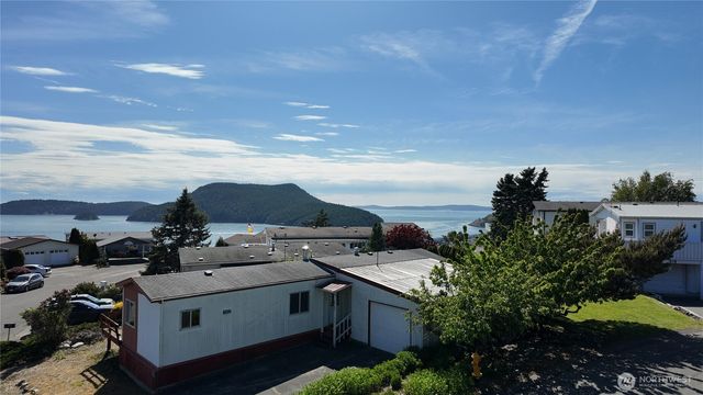 2702 Dundee Place, Anacortes, WA 98221