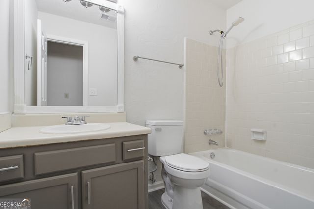 220 Braemar Road, Fayetteville, GA 30215