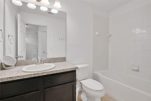 4886 MATTEO TRAIL, Orlando, FL 32839