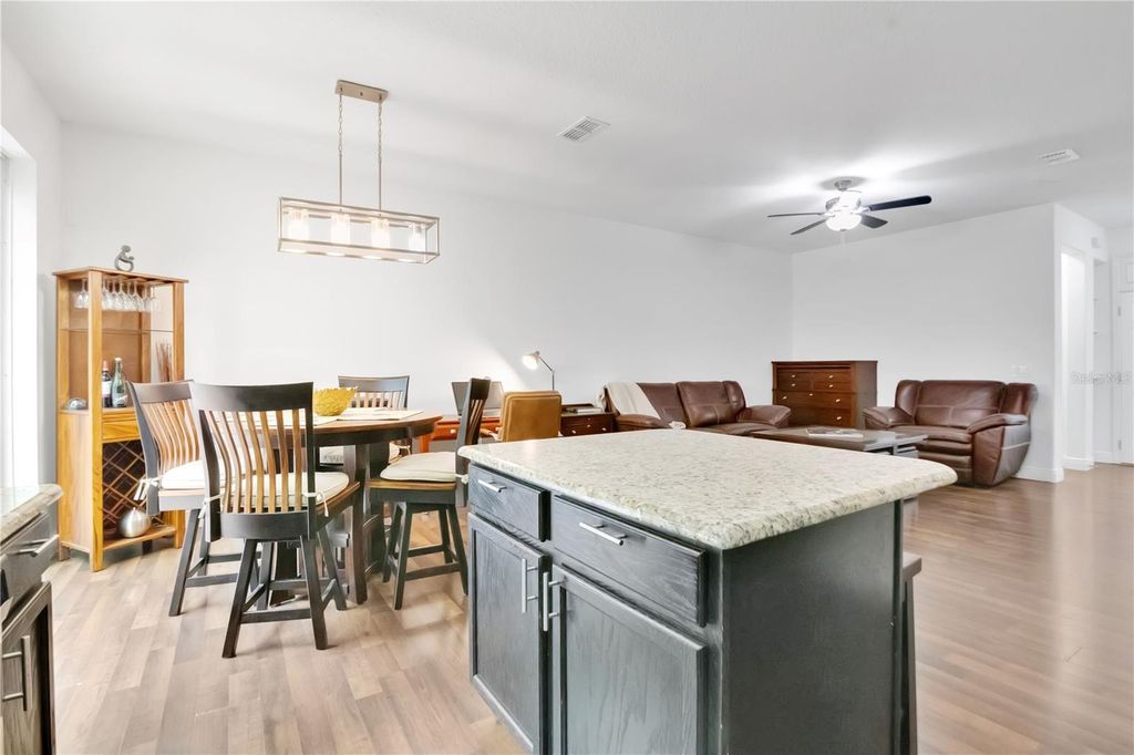 Image 11 of property listing at 4886 MATTEO TRAIL, Orlando, FL 32839