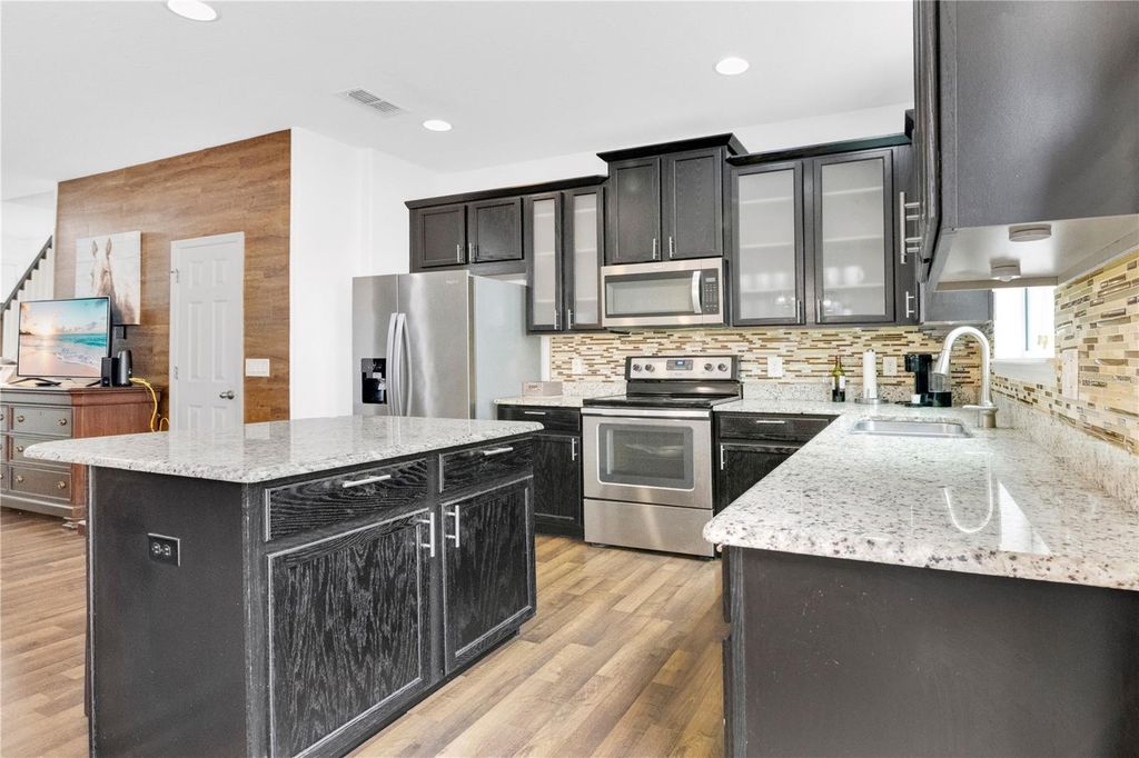 Image 12 of property listing at 4886 MATTEO TRAIL, Orlando, FL 32839