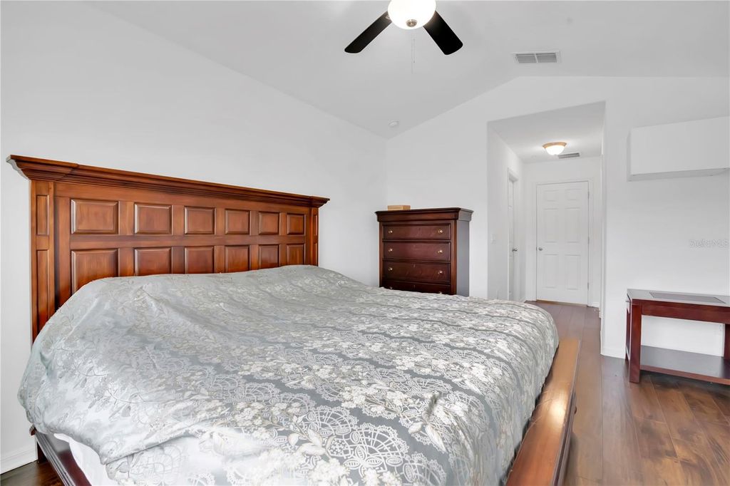 Image 14 of property listing at 4886 MATTEO TRAIL, Orlando, FL 32839