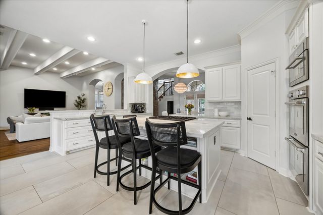 3642 Aberdeen Way, Houston, TX 77025