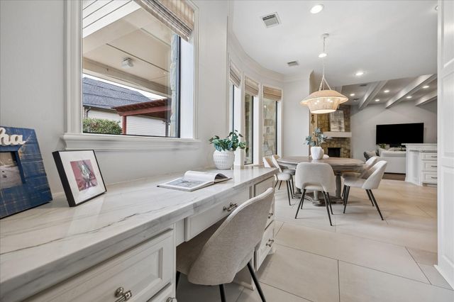 3642 Aberdeen Way, Houston, TX 77025