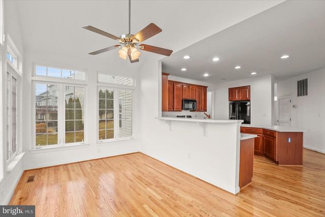 55 CHRISTIANS DR, Hanover, PA 17331