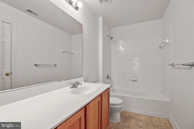 55 CHRISTIANS DR, Hanover, PA 17331