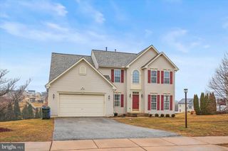 55 CHRISTIANS DR, Hanover, PA 17331