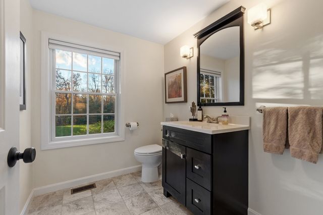 87 Lowell Road, Westford, MA 01886