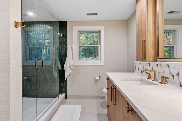 87 Lowell Road, Westford, MA 01886