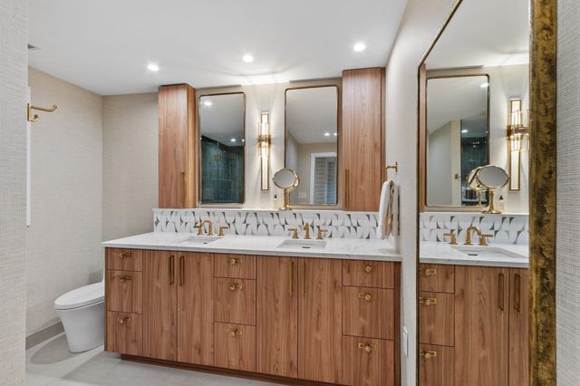 87 Lowell Road, Westford, MA 01886