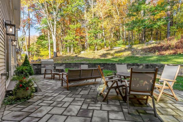 87 Lowell Road, Westford, MA 01886