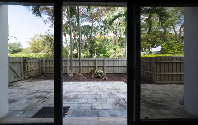 501 SW 11th Place 114, Boca Raton, FL 33432