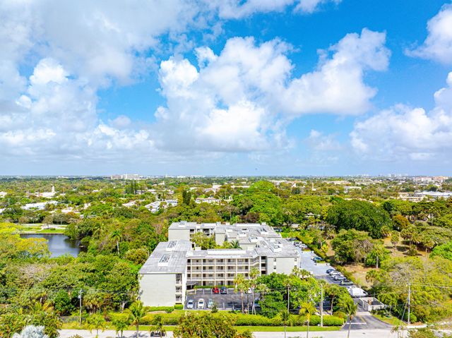 501 SW 11th Place 114, Boca Raton, FL 33432