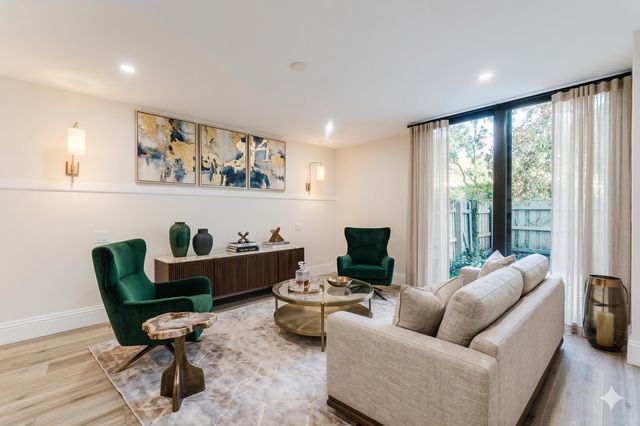 501 SW 11th Place 114, Boca Raton, FL 33432