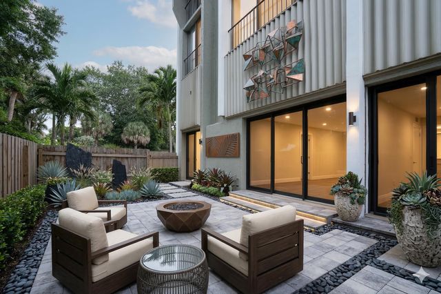 501 SW 11th Place 114, Boca Raton, FL 33432