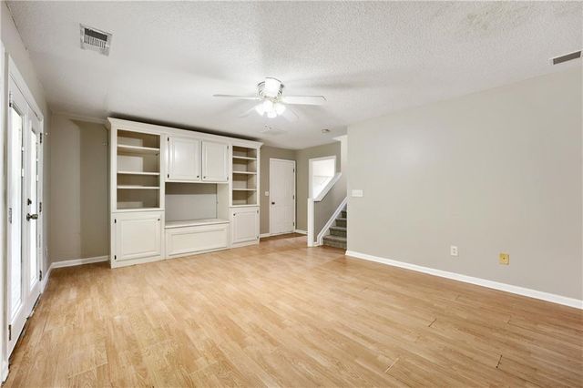 375 Darter Run NW, Kennesaw, GA 30144