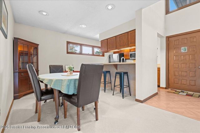 5427 Wild Oak Drive, East Lansing, MI 48823