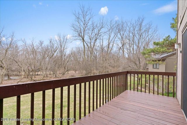 5427 Wild Oak Drive, East Lansing, MI 48823